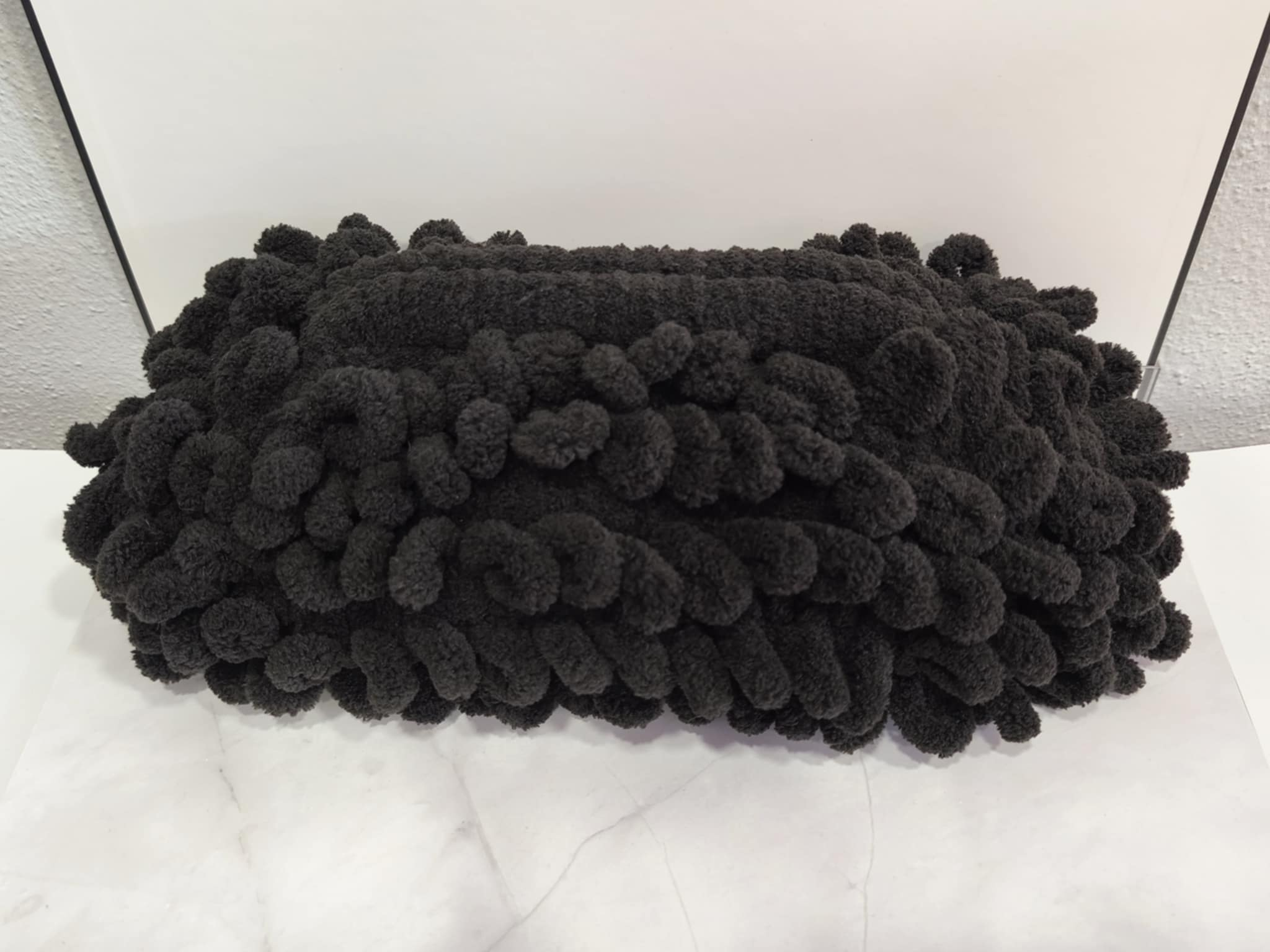 Χειροποίητη Πλεκτή Τσάντα Clutch με Φόδρα – Μαύρη